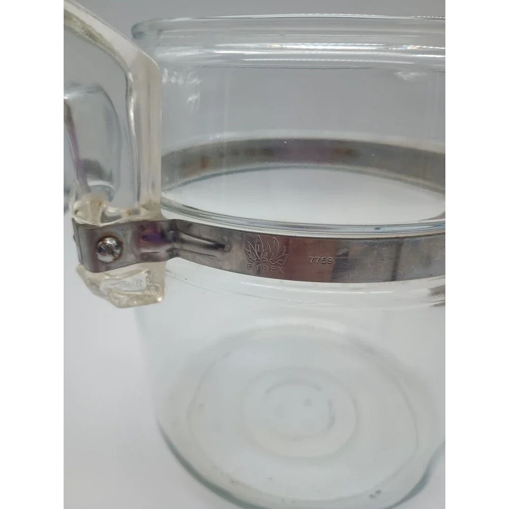 Pyrex Flameware 7759 B Base 9 Cup With Handle And Strap ONLY